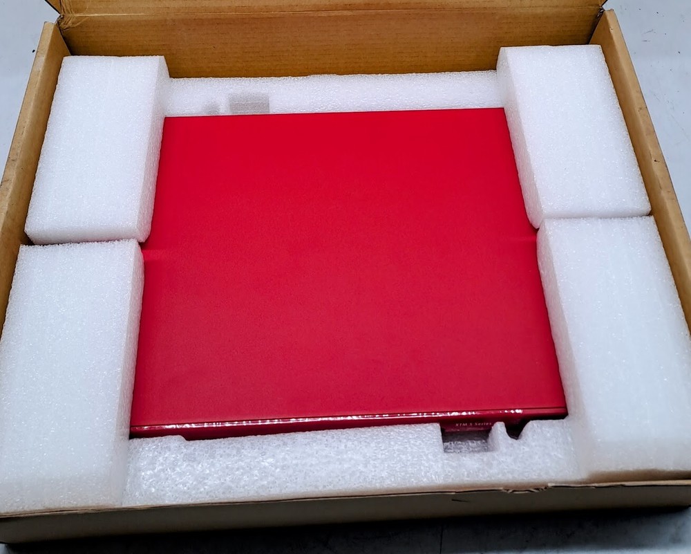 WatchGuard Firebox M300 Network Security Appliance NC2AE8