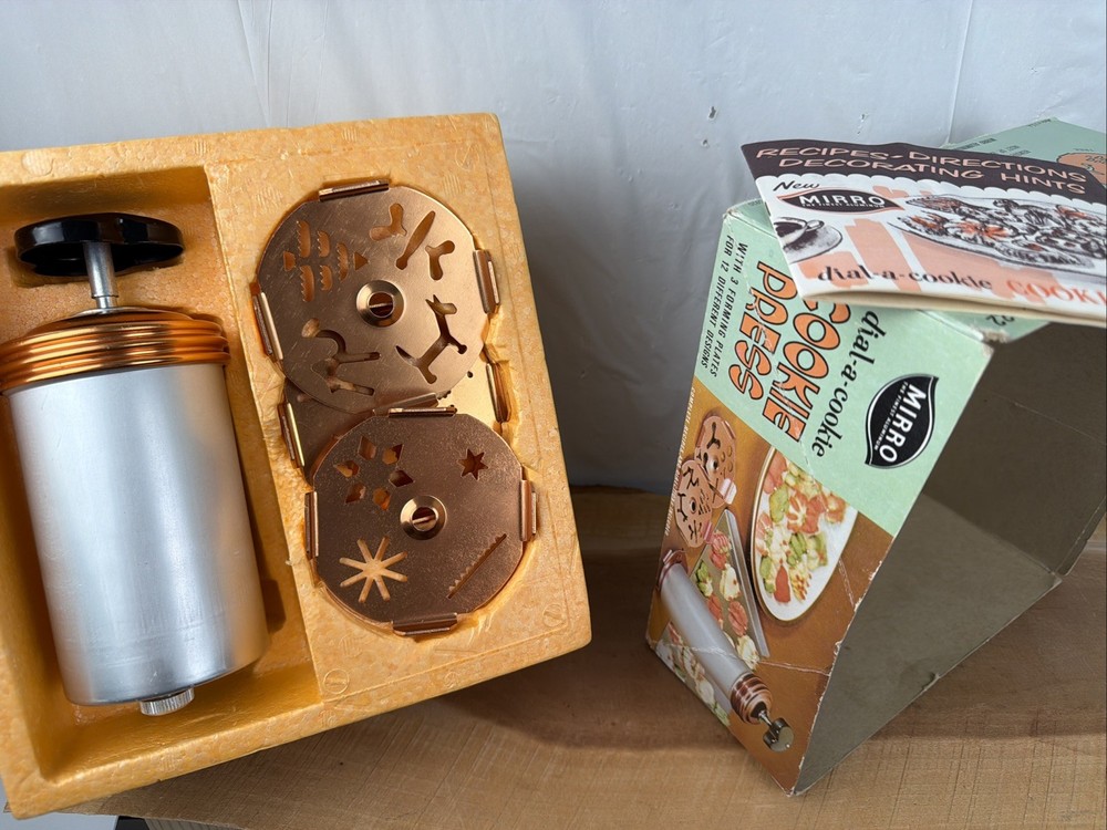 Mirro Dial A Cookie Press Kit Original Box Holiday 3 Discs 12 Patterns Retro