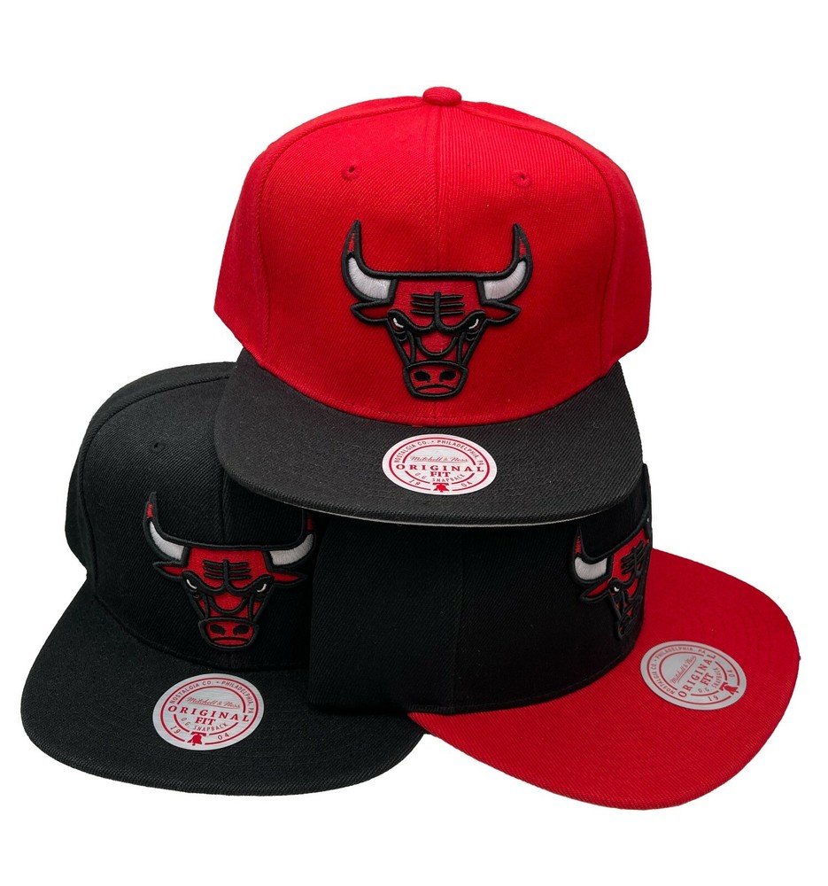 Mitchell & Ness Chicago Bulls Core Basic Adjustable Snapback Hat Cap