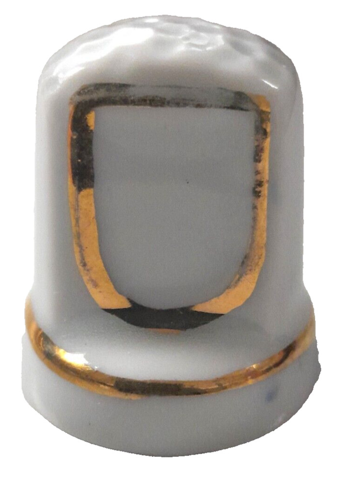 Decorative Thimble - Bone China - Fingernail  .