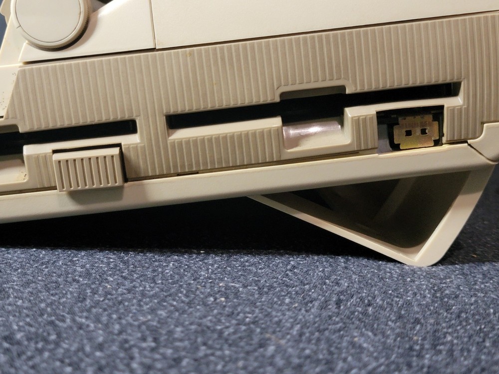 Vintage 80s Data General One Computer Model 2219 Early Portable Laptop Computer