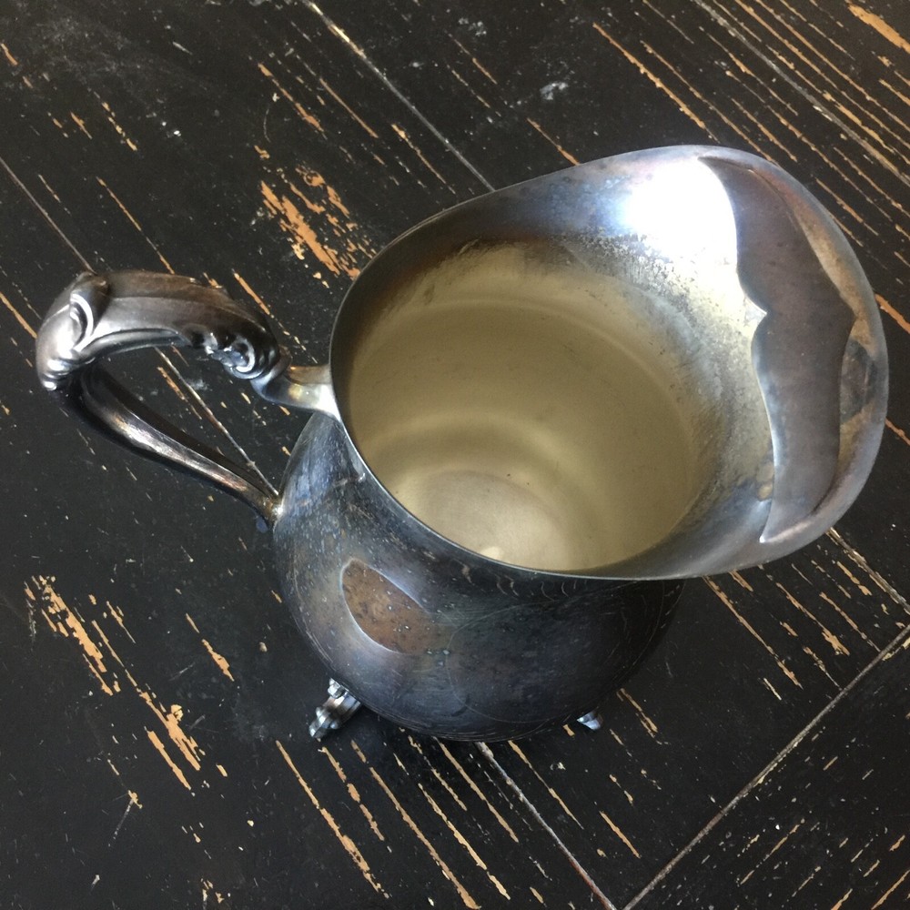 Silver Plated Water Pitcher with Ice Catcher Pre-owned