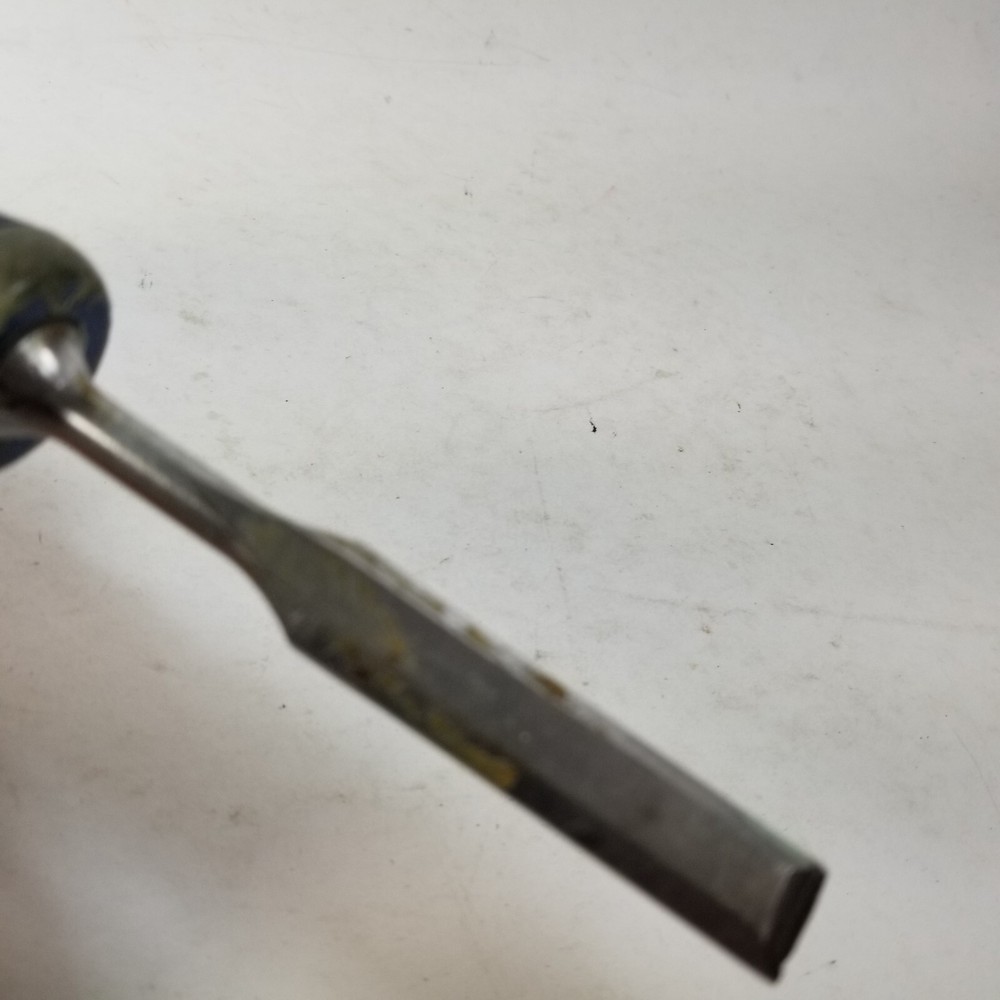 CRAFTSMAN PROFESSIONAL Vintage Clear Lucite Chisel