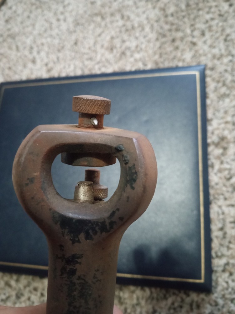 Vintage Hand Saw Tooth Setter