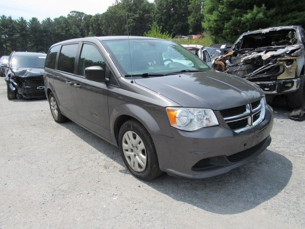 CARAVAN 2019 Glove Box 1070184