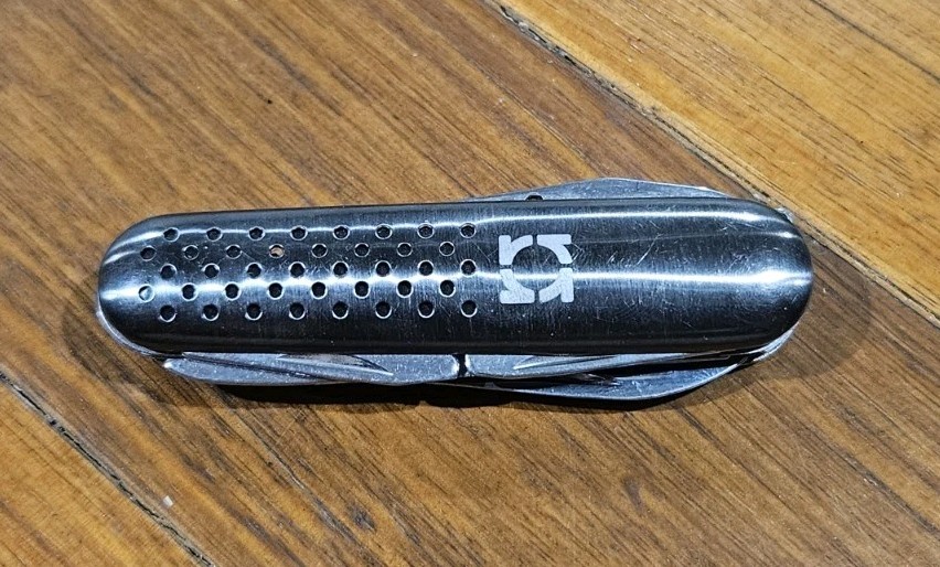 Stainless Steel Multi-Tool Pocket Knife – 8 Function – Wenger Style – EDC