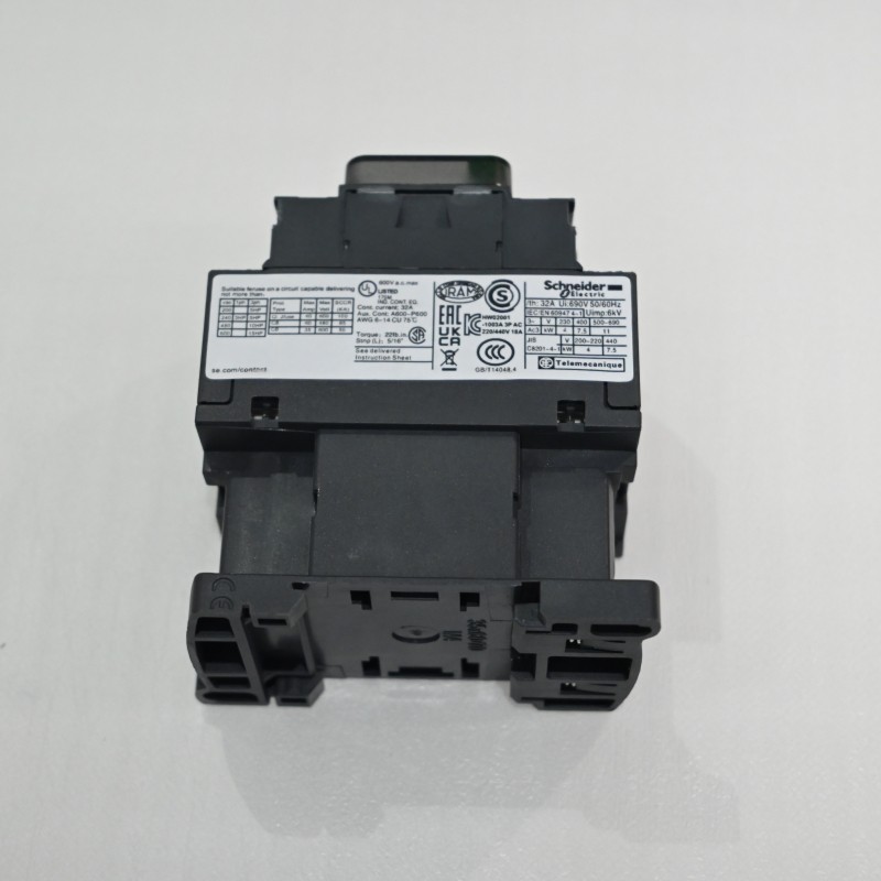 1PC LC1D18G7 Schneider New Contactor: 3-Phase 3NO, 120VAC 50/60Hz Coil, US Stock