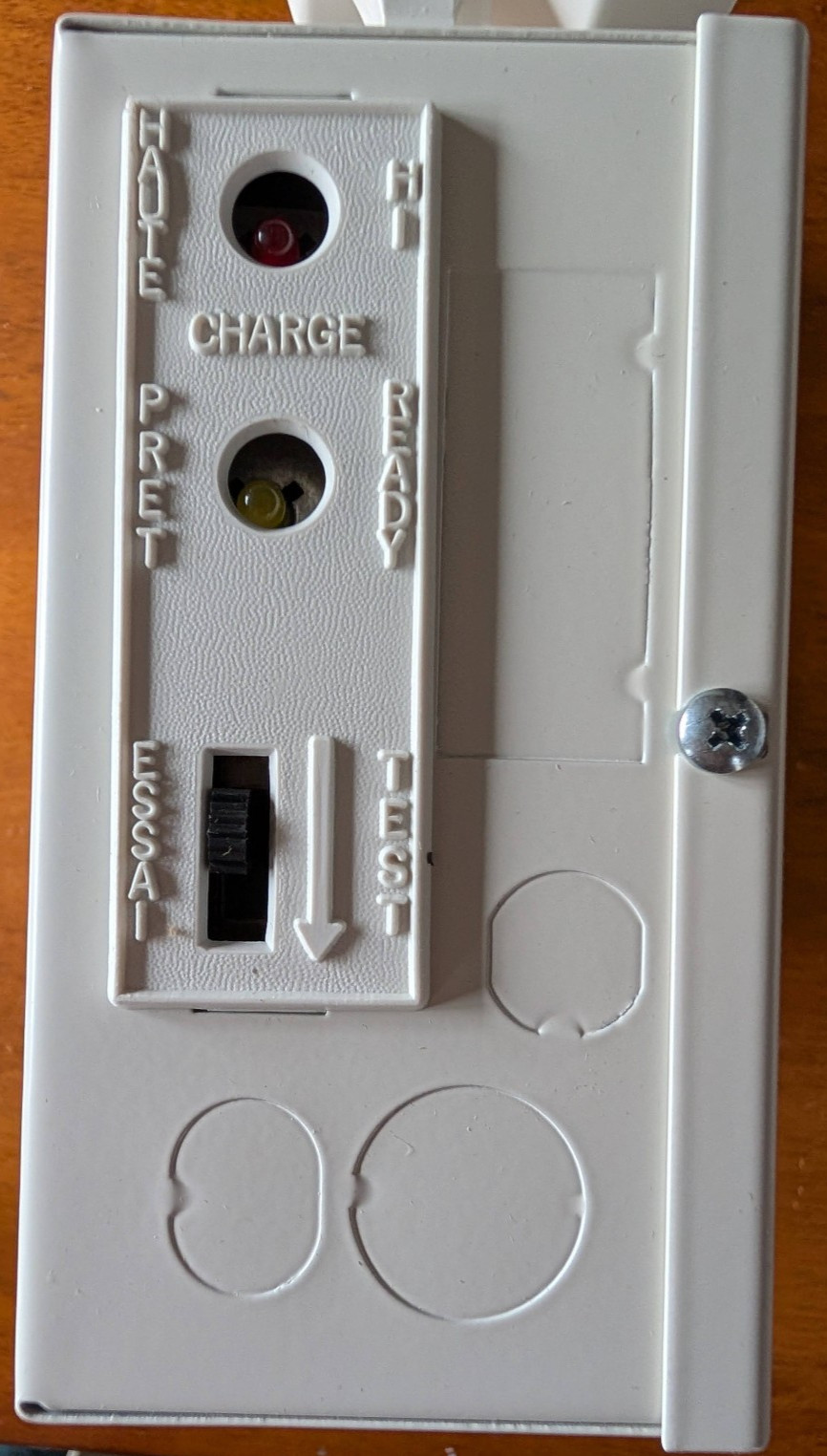 Emergi-Lite JSM18-2 6V Double Head Emergency Lighting, New-Old Stock