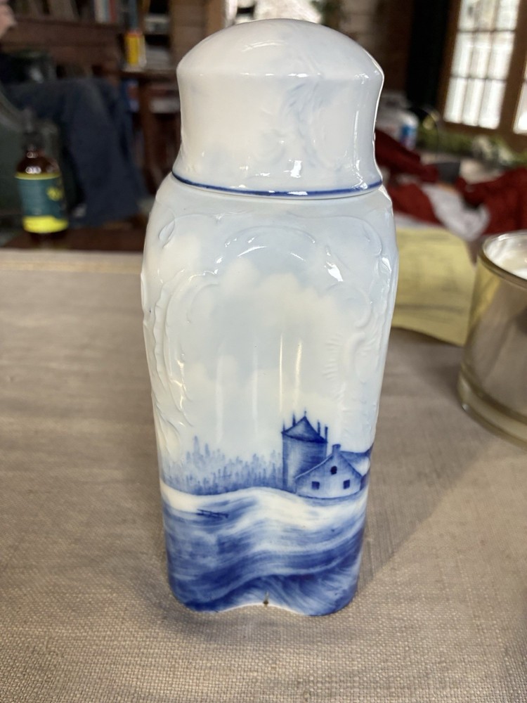Sanssouci Delft Tea Caddy