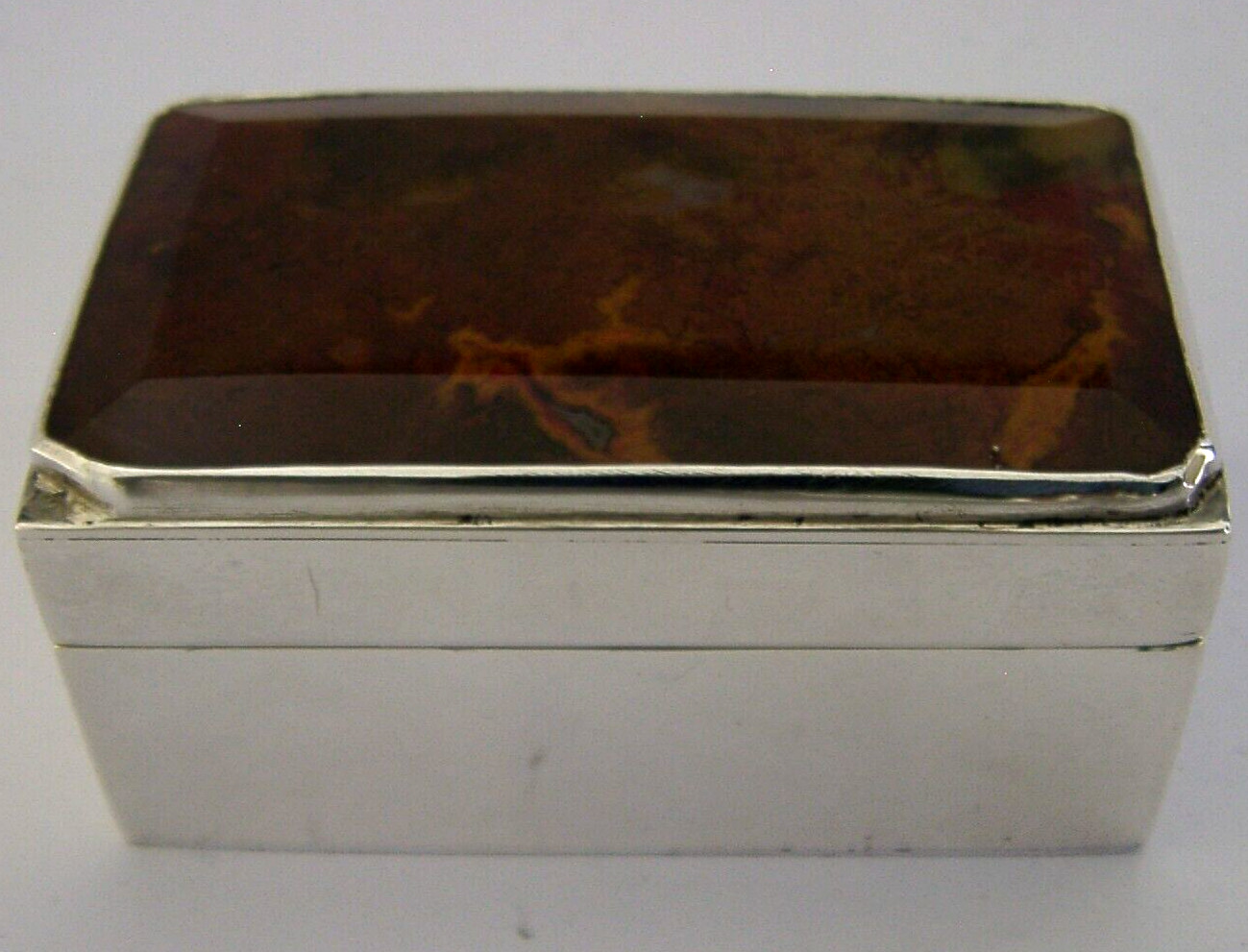 STUNNING HEAVY SOLID STERLING SILVER AGATE TABLE SNUFF BOX 1991 ENGLISH 82g