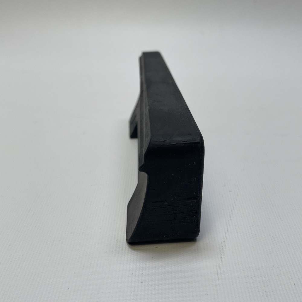 Thule Traverse Fit-Kit Replacement Rubber Pad Thule Replacement Pad #386