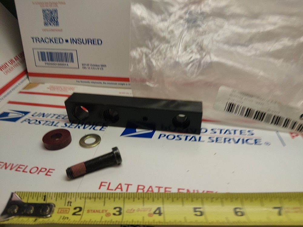 THOMAS MOUNTING BLOCK KIT, UPPER THSP04001 NEW, H3