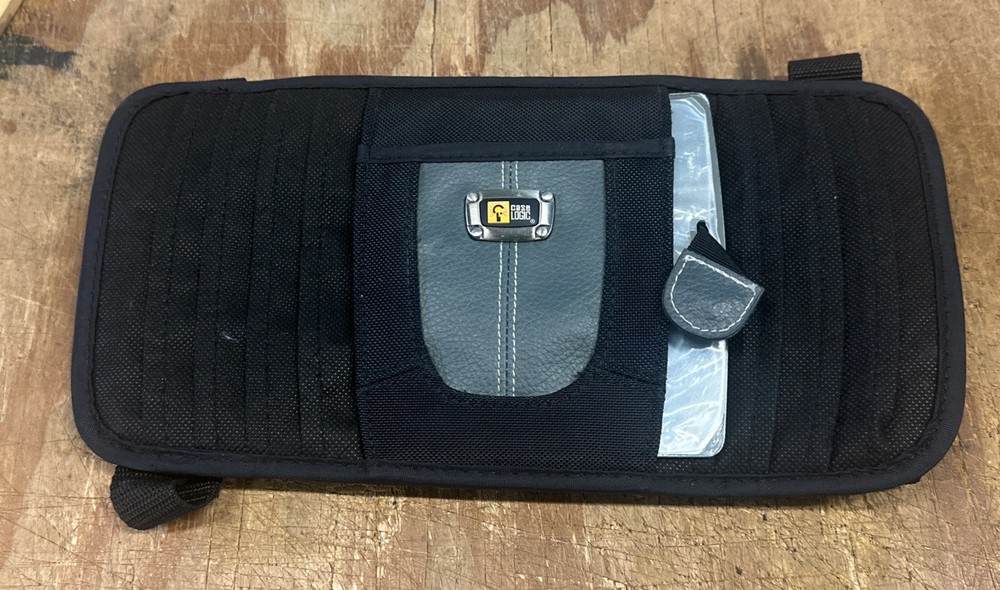 Case Logic 8 CD Disc Holder Car Sun Visor + Pouch & Mirror