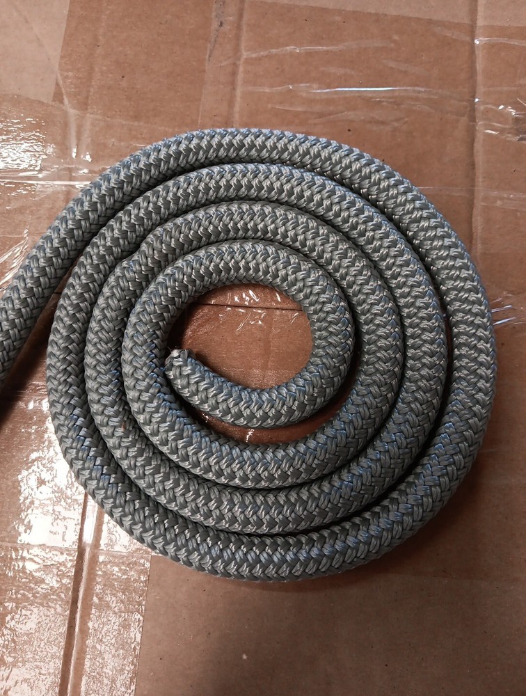 9/16 x 200 ft. Double Braid-Yacht Braid Polyester Rope. Light Gray