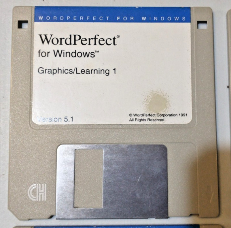 Vintage WordPerfect 5.1 PC Software 3.5 Floppy Set – DOS Word Processor