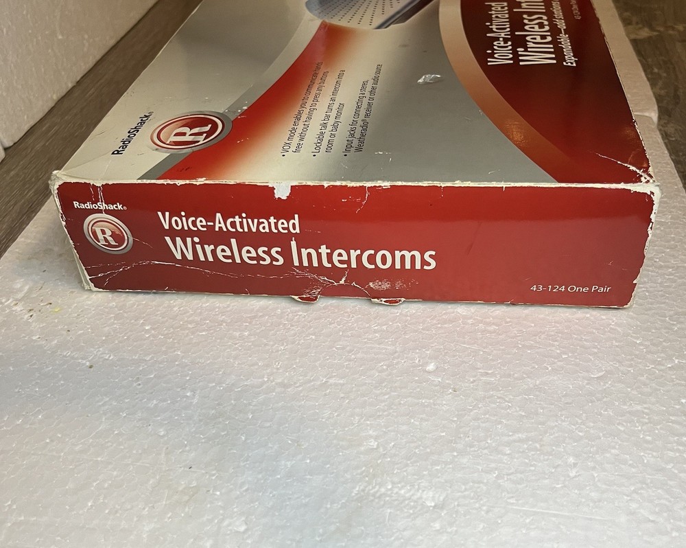 RadioShack 900MHz Wireless Intercom System (model 43-124).