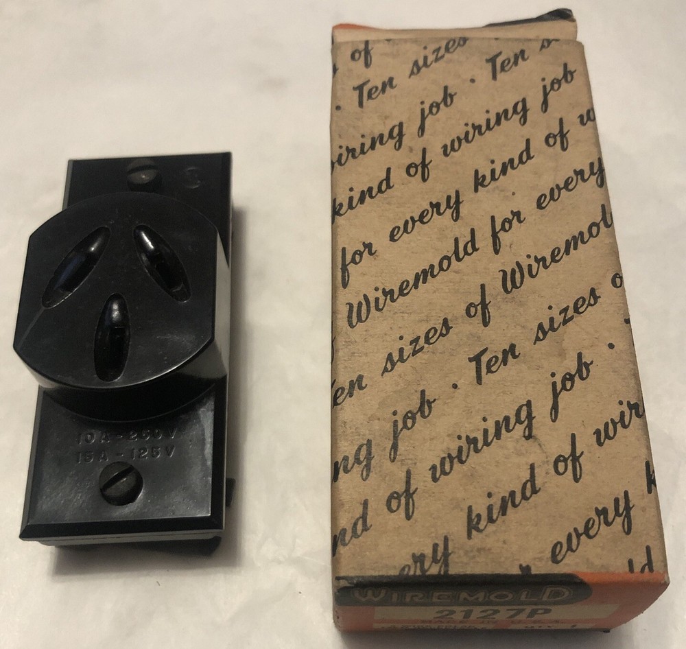 VINTAGE UNUSED WIREMOLD BAKELITE ELECTRICAL RECEPTACLE SOCKET 2127P
