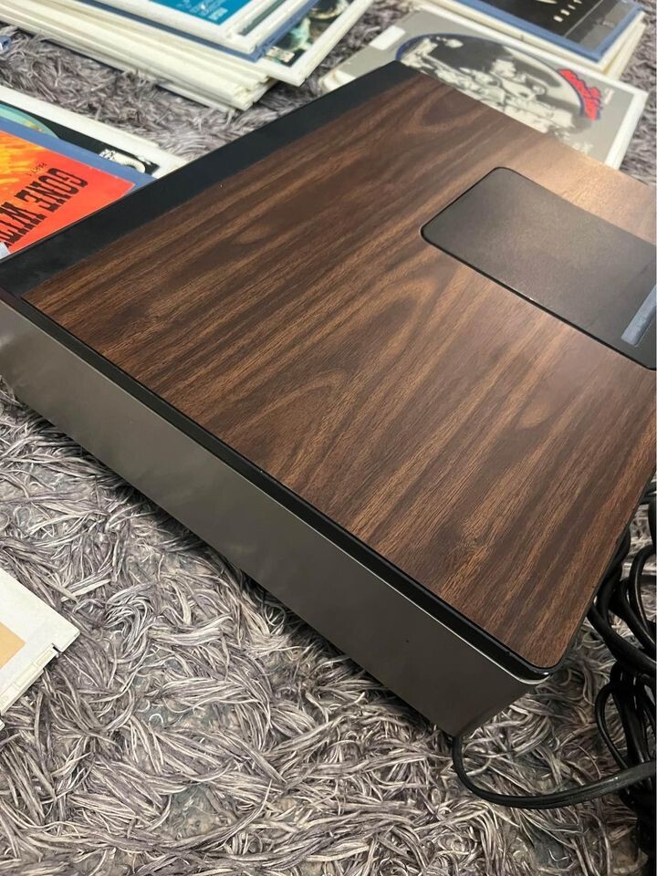 RCA Selectavision VideoDisc Player SFT W 100 System Powers On Untested + 45 DISC