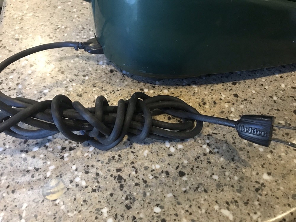 Vintage Victor Electric Adding Machine Works!