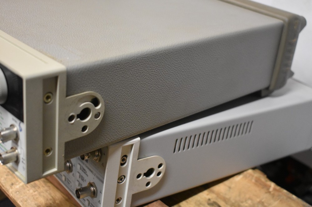 HP Agilent 33120A 15MHz Function Arbitrary Waveform Generator