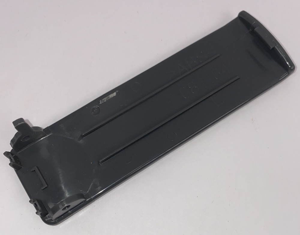 Black & Decker Juice Extractor Model JE2200B Left Safety Lock Latch