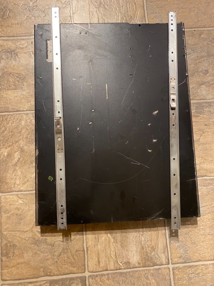 Server Case (21.5"LX17"WX2"H) / Chassis with Side Rail Attachment