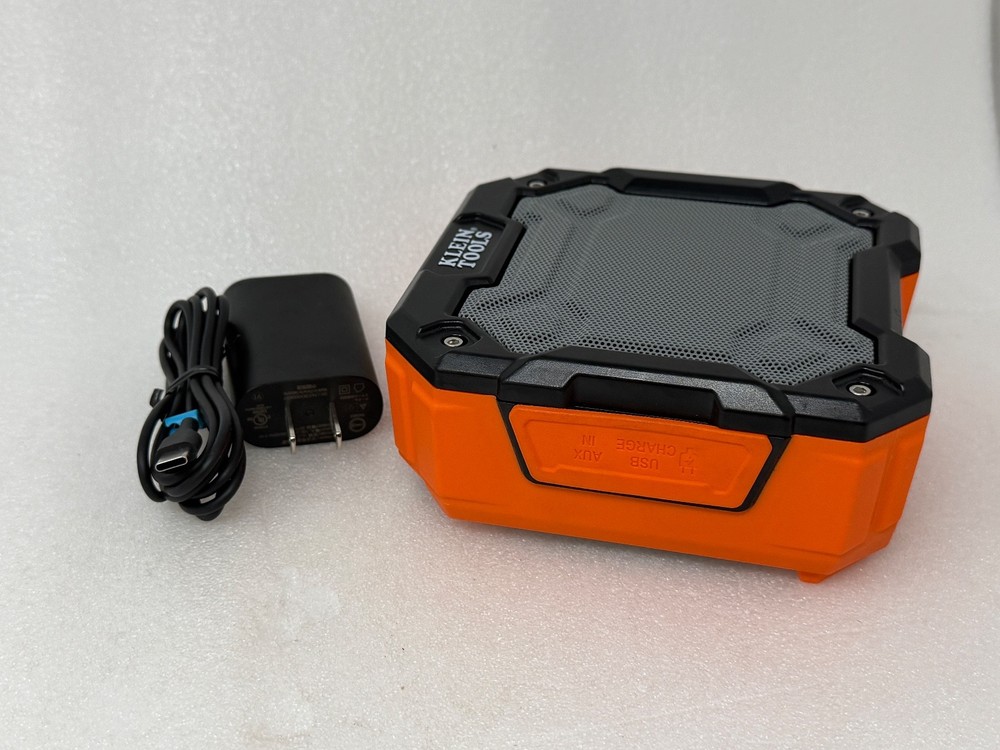 KLEIN TOOLS [AEPJS3] RUGGED PORTABLE WIRELESS BLUETOOTH JOBSITE SPEAKER