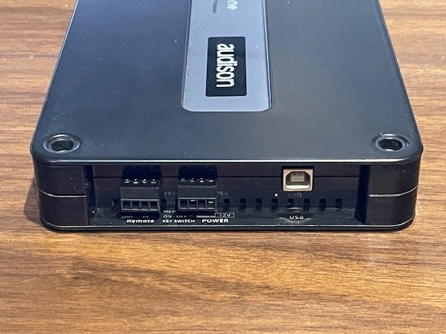 Audison Bit One Processor (Remote, Cables , CD, Manual included)