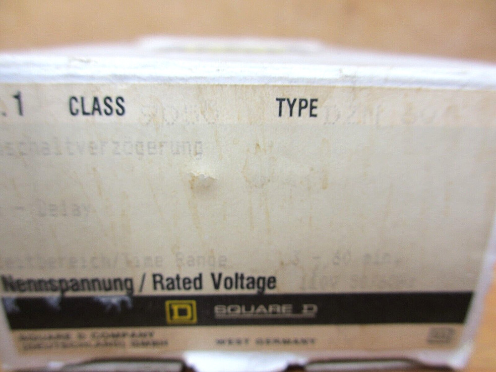 Square D 9050 DZM 60 *NEW* Time Delay Relay On-Delay