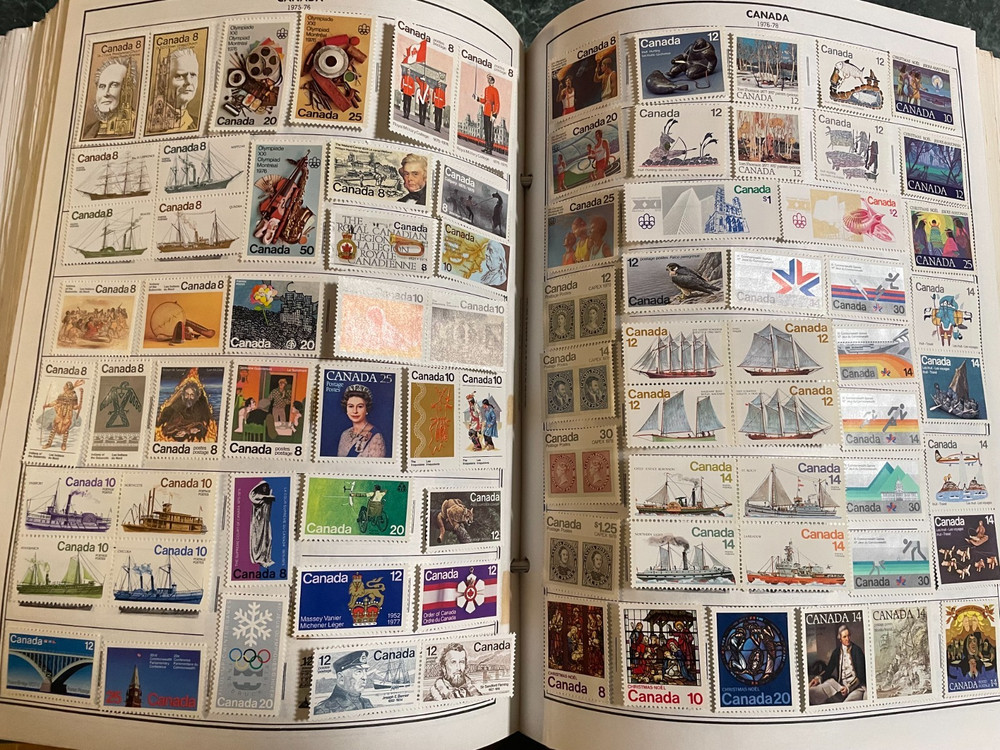 H.E. Harris - Senior Statesman World Stamp Album - lots of mint US and Canada &