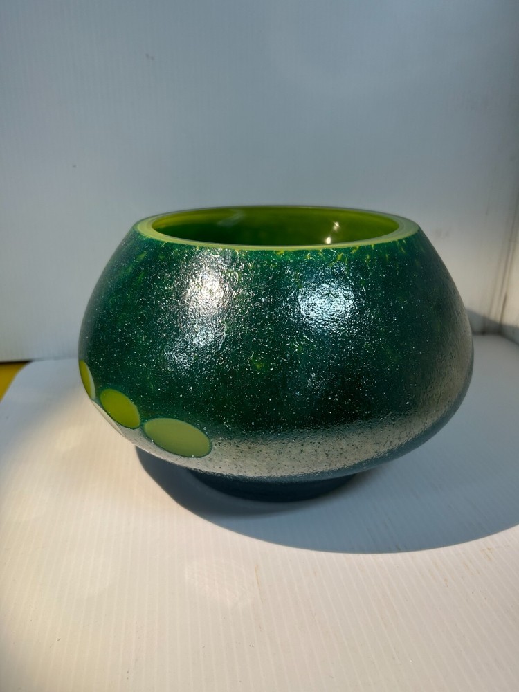 Jozef Hand Blown Mixed Opal Farba Vase