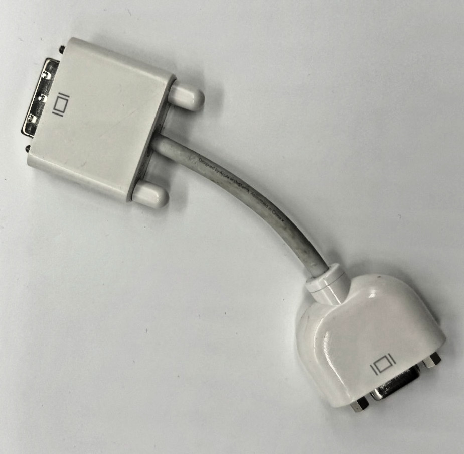 Apple DVI to VGA Display Adapter Cable 5.5" - not tested
