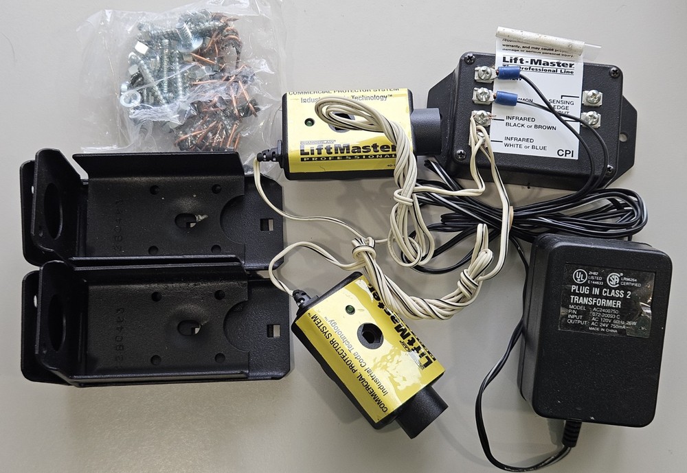 Liftmaster CPS Commercial Protector System Safety Sensors Interface Box Transfor