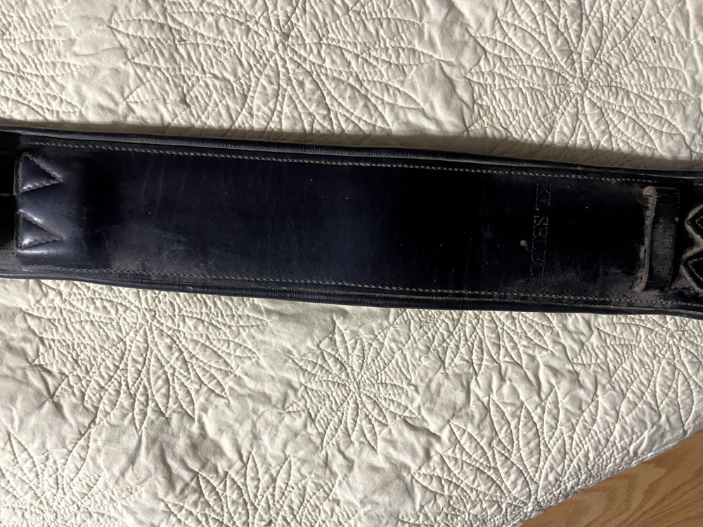 KL Select 26" Dressage Girth