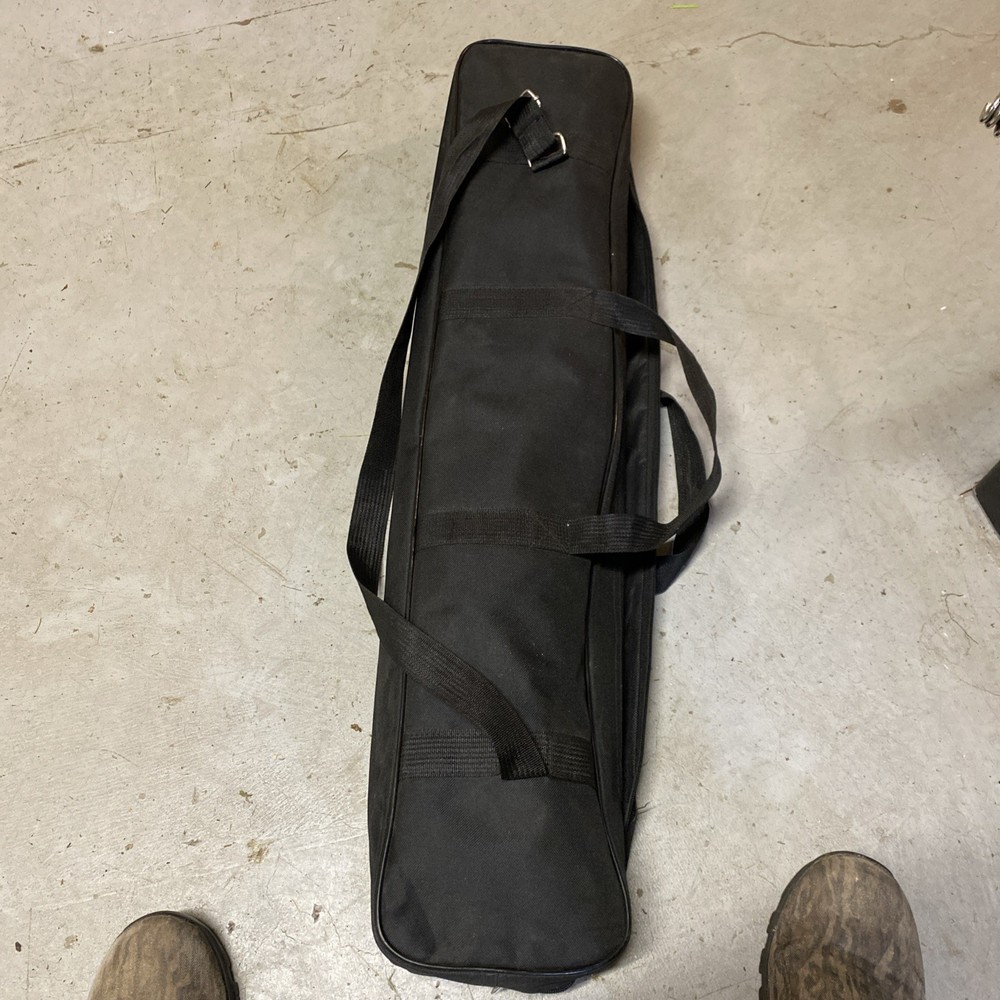 Two Take Down Recurve Bows RH 50lb With Arrows And Stringer.
