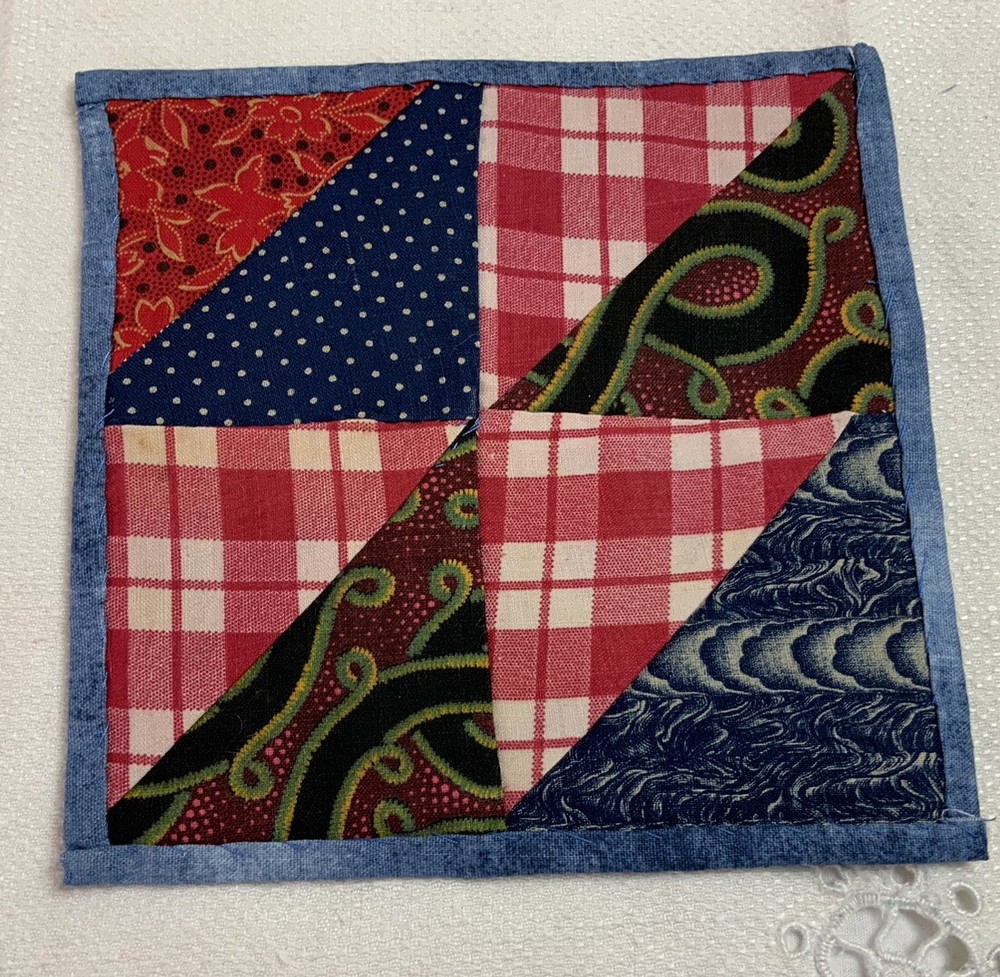 Antique Vintage Patchwork Small Doll Quilt Or Table Topper, 4 Patch W/ Triangles