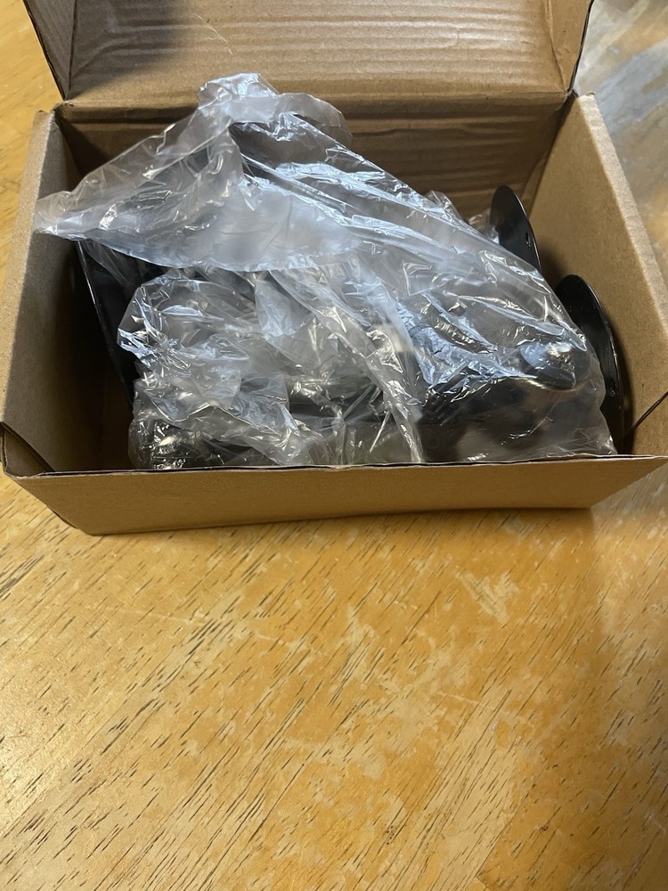 NIB Thinkmay 5.5 Inch Security Camera Wall Mount for Bullet Camera 4-pack