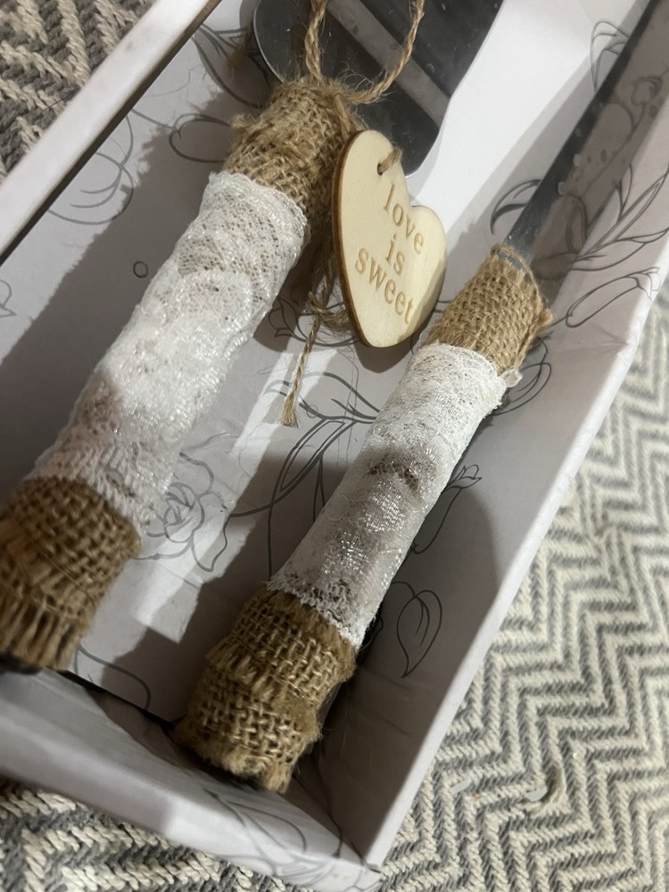 Rustic Styled Wedding Cake Knife And Serving Set Burlap/Lace