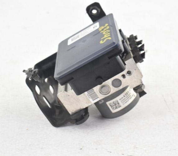 2014-2016 Chevy Silverado 1500 ABS Anti-Lock Brake Pump Module Control Assembly