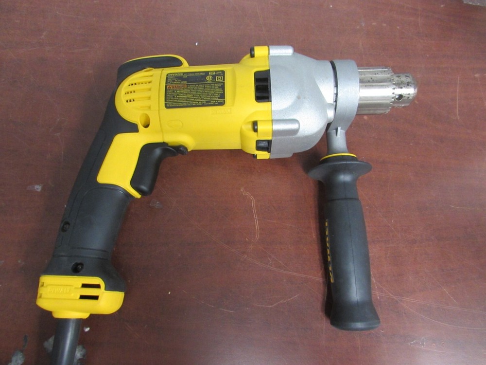 DEWALT DWD210G 1/2" VSR DRILL (21C)