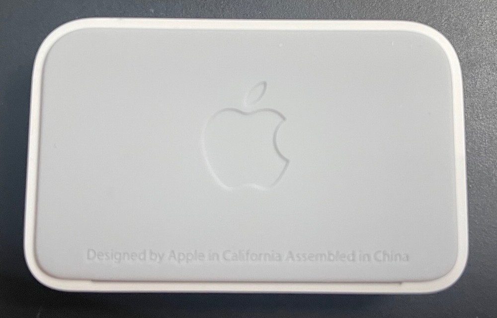 OPEN BOX Apple iPhone 3G Dock MB484G/A