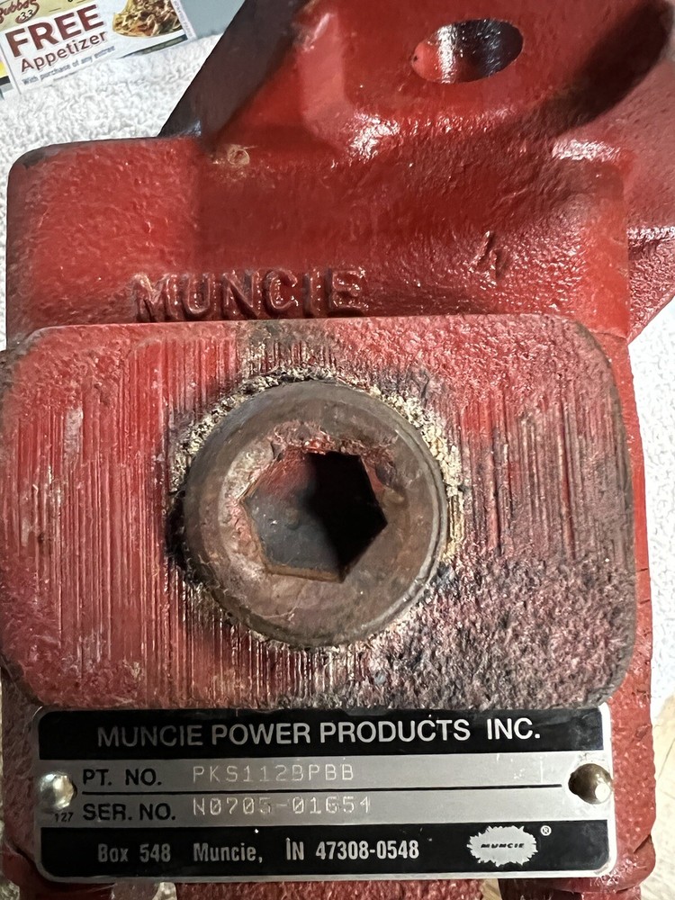 hydraulic red muncie pto pump