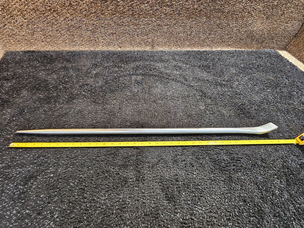 WESTWARD Alignment Pry Bar 36" Overall Length