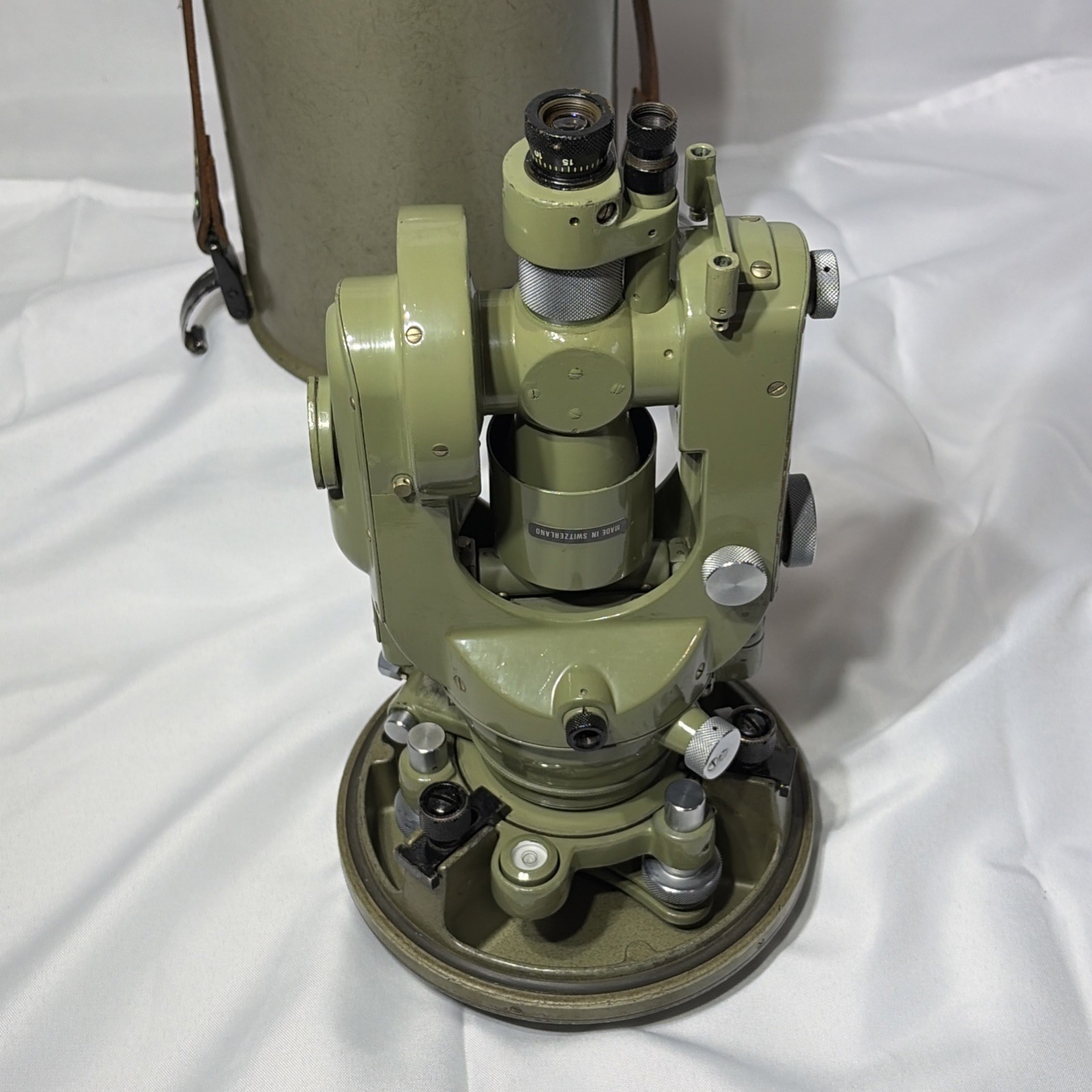 Wild Heerbrugg T1 Theodolite & Case Switzerland T1A-62820