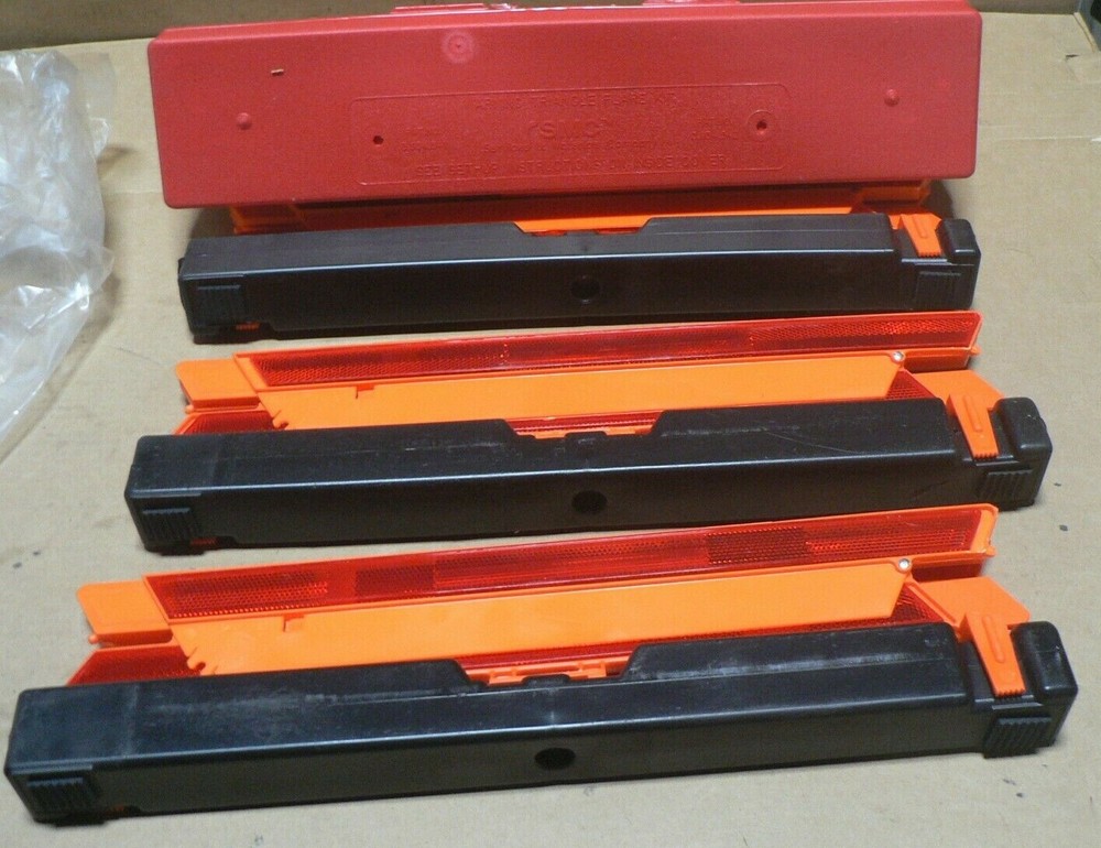 Highway Warning Reflector Triangle SET