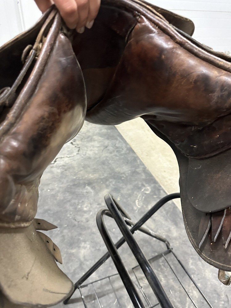 Bartley Bros And Hall English Saddle