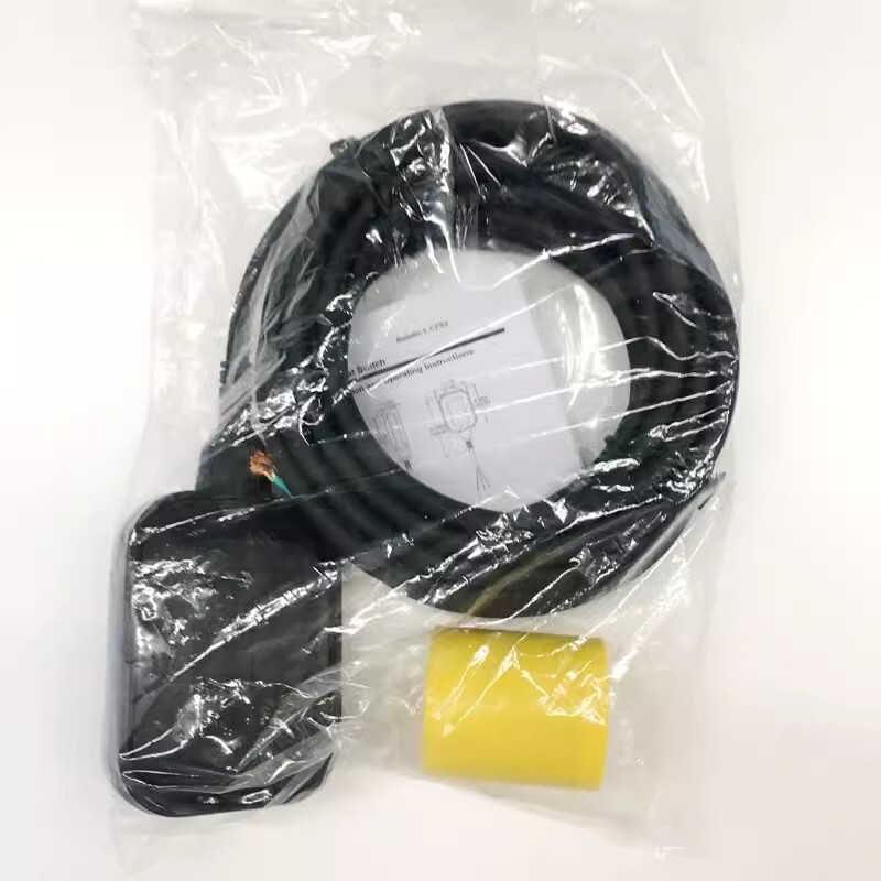 1pcs Dwyer CFS2-DNBPN-15 Cable Float Liquid Level Switch