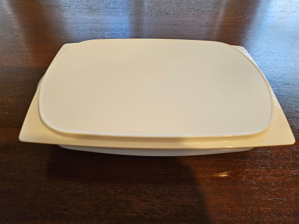 Tupperware CheeSmart Tray Charcuterie Fruit Vent Lid Rectangle Container