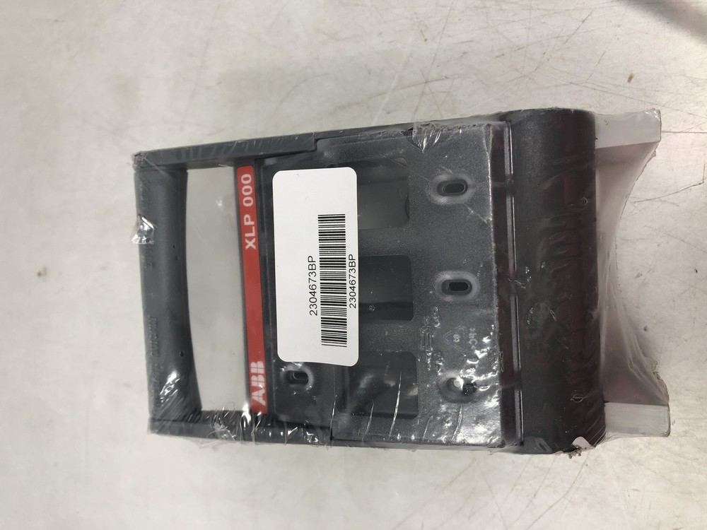 ABB XLP000 Circuit Breaker Component