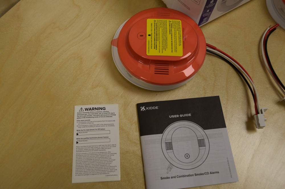 Kidde Hardwired Smoke & Carbon Monoxide Detector, Interconnectable, 2 Pack, New
